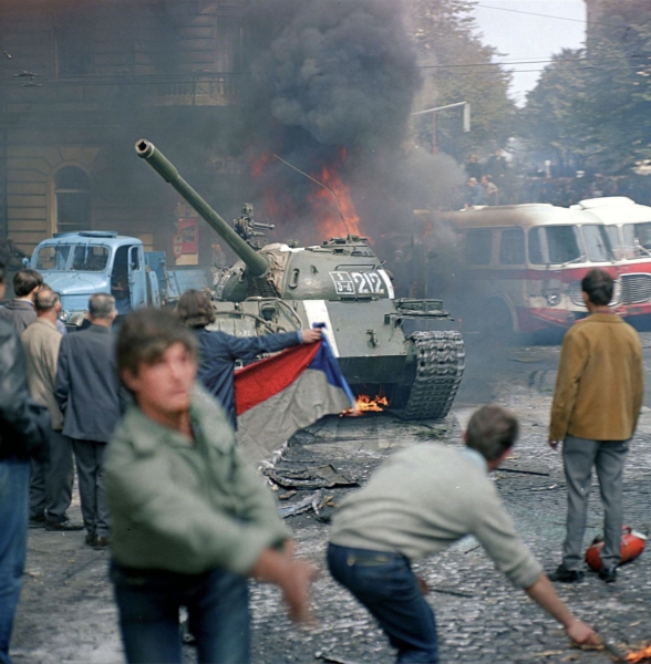 “A local girl asked: &#x27;Do you really believe you&#x27;re liberating us from the Nazis?&#x27;” Confessions of Russian and Soviet Occupation Witnesses