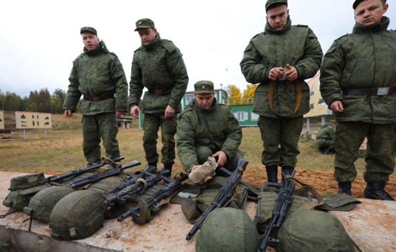 Putin and what army? Why Russia keeps putting off mobilization