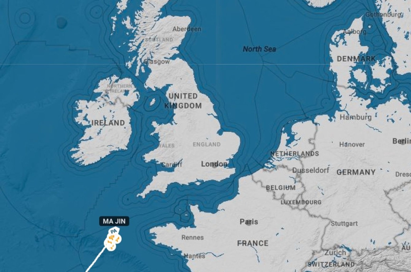 Oil tankers from Russia’s “shadow fleet” avoid English Channel amid security fears