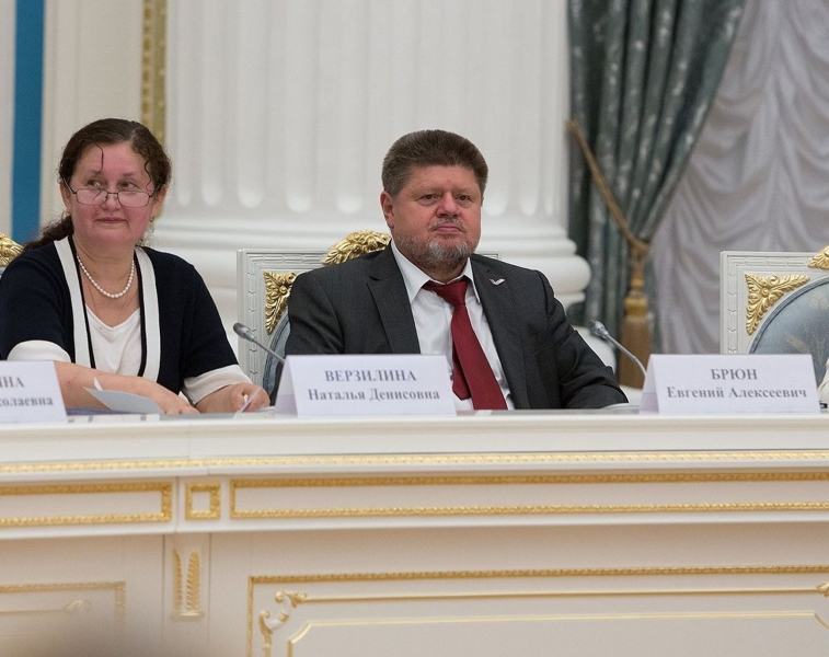 A narcology cartel: How Russia’s former chief addiction psychiatrist built a profitable business from repressive drug policies