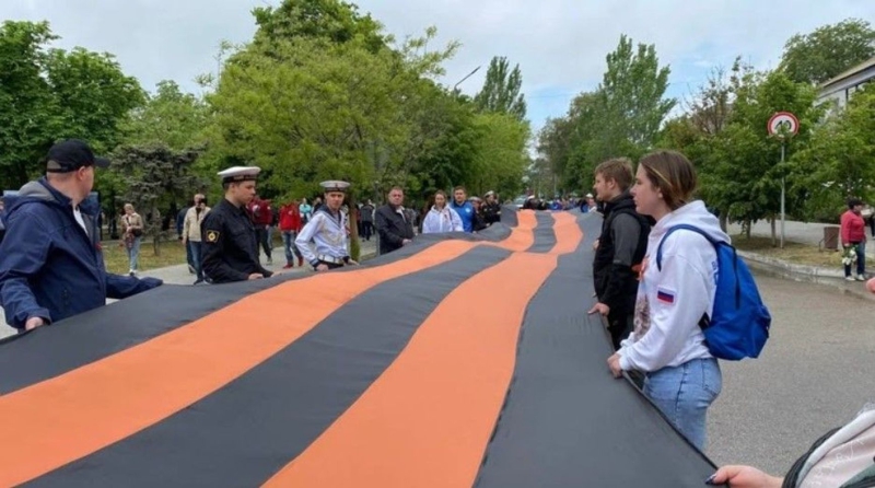 “Men in uniform watched us fill out tests”: How Russia “re-educates” Ukrainian schoolchildren in the occupied territories