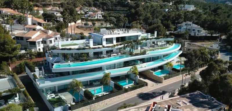 Kremlin-funded film director and propagandist Nikita Mikhalkov revealed as owner of luxury property in Spain