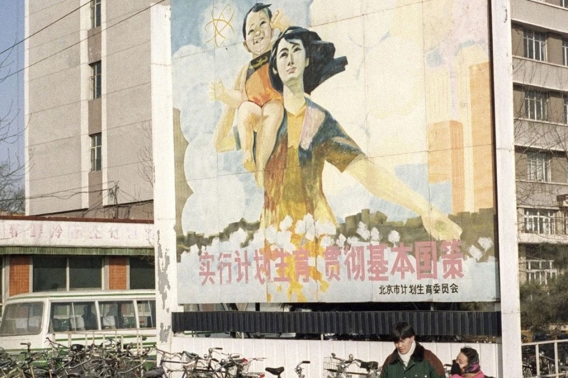 Make childbirth great again: China&rsquo;s demographic crater forces U-turn from limits to pleas &mdash; but nobody&rsquo;s listening