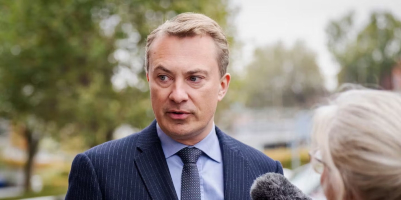 &ldquo;A fateful day for the Kingdom&rdquo;: Denmark is going into full panic mode