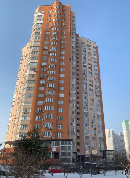 Heated bricks, shared generators, and candles: How Kyiv survives without power and heat