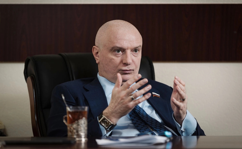 The home front: Opponents of domestic violence are facing increased pressure in wartime Russia