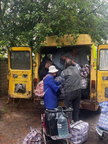 “No gas, no electricity, no heat. They won’t survive another winter”: Ukraine set to evacuate residents of Russian-occupied Oleshky